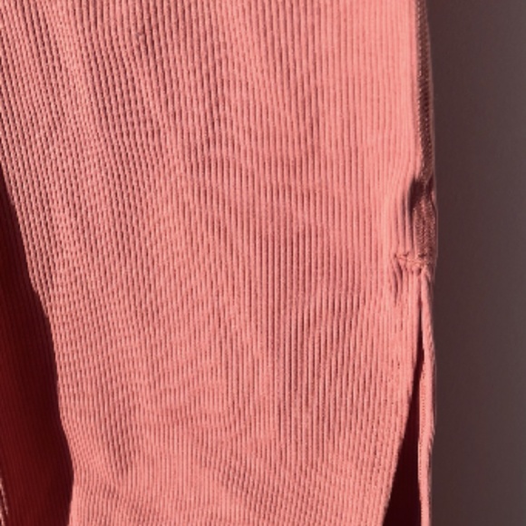 Abercrombie and Fitch- ribbed Form fitting dress! NEW WITH TAGS - Picture 3 of 3